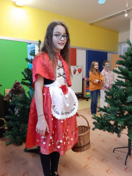 Divadélko " O červené karkulce"