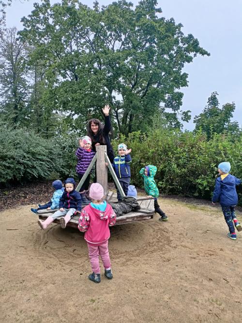 ZÁŘÍ U SVĚTLUŠEK